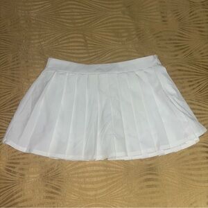 Classic White Pleated Tennis Skirt